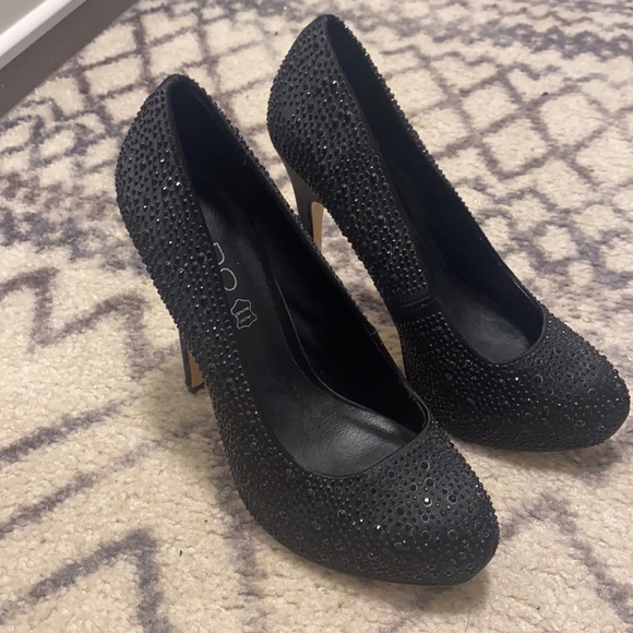 Women’s Aldo Black Satin Sparkle Platforms - Picture 4 of 14